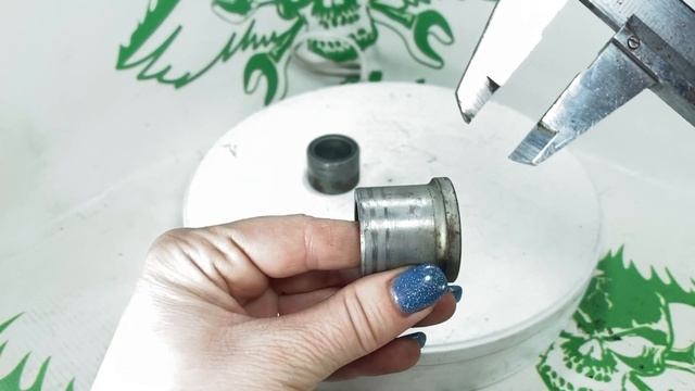 Втулки переднего колеса Honda CB400SF 2002 год VTEC 2 44311-MCE-950,44312-MCE-950