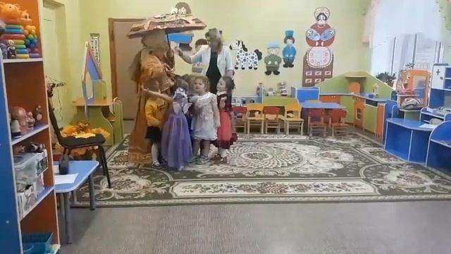 Праздник осени в детском саду  покажу я солнышку все свои ладошки группа 4 дс 112 г.Рязань 2020