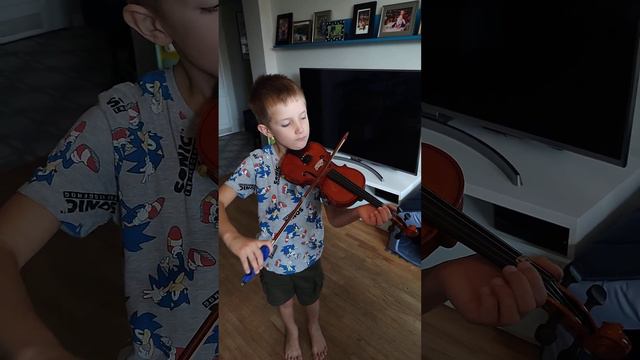 Idziemy Do Szkoły - Hubert Nowakowski