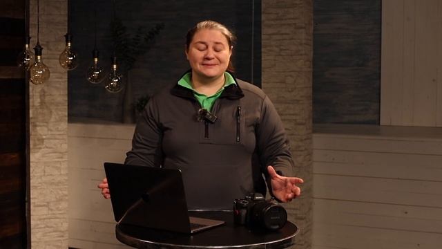 Sony A7 IV - 6 Month Review And Comparison To Canon R7 And R5