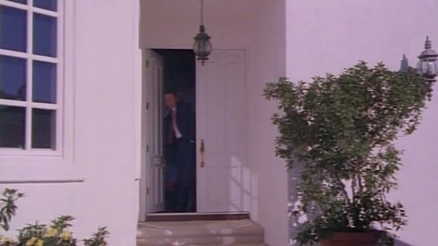 КРАТОС ПАДАЕТ НО ЭТО АНИМЕ (анимация)