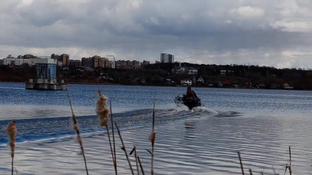 Азимут Эверест 425 + меркури 25 л.с 4 такта