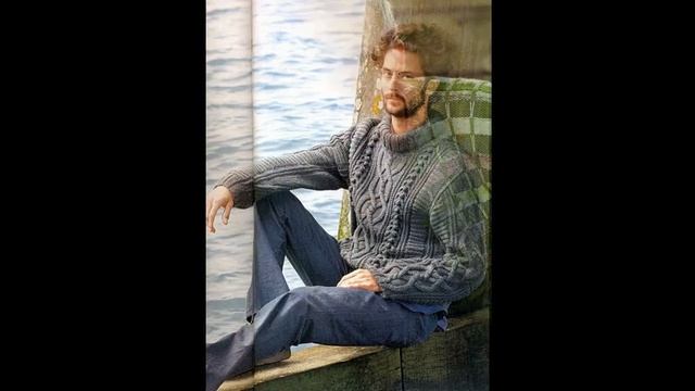 Мужской вязаный свитер спицами