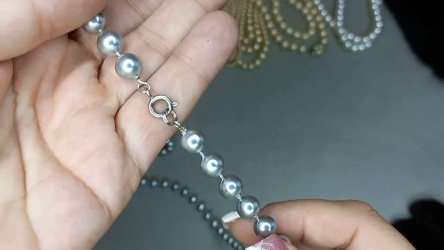 323 Разбираем новый  лот с винтажными украшениями на шею. Жемчуг