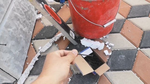 Термопанельді қандай шуруппен бекіткен дұрыс, үйренейік!