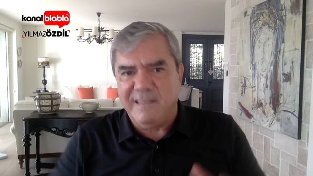 Kırmızı Ibikli Küçük Tavuk  | Yılmaz Özdil |