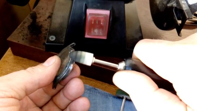 ПОЛИРОВКА КОРПУСА ЧАСОВ  POLISHING THE WATCH CASE