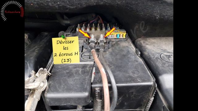 Enlever Batterie - Citroën C4 Picasso