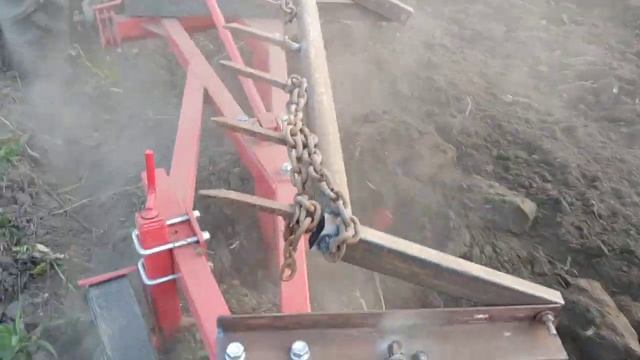 Пробная вспашка плугом Виракс 3х25