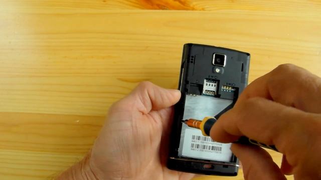 Частичная разборка смартфона DEXP Ixion XL240 Triforce