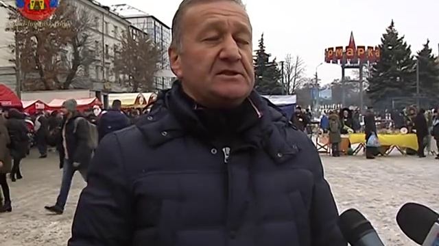 предновогодняя ярмарка