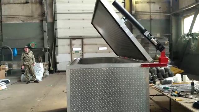 Автоматические створки с вертикальным открытием.mp4