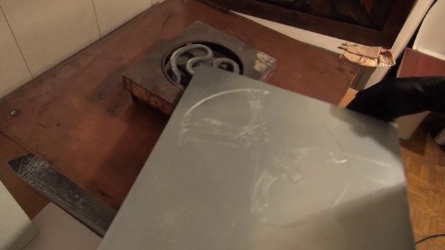 Школа офорта Людмилы Юга_Акватинта, нанесение растровой точки