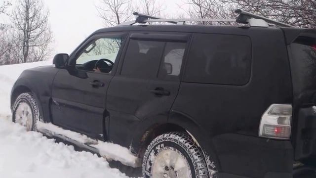 1000 лошадей на одну гусеницу в Mitsubishi Pajero (Паджеро клуб #50)