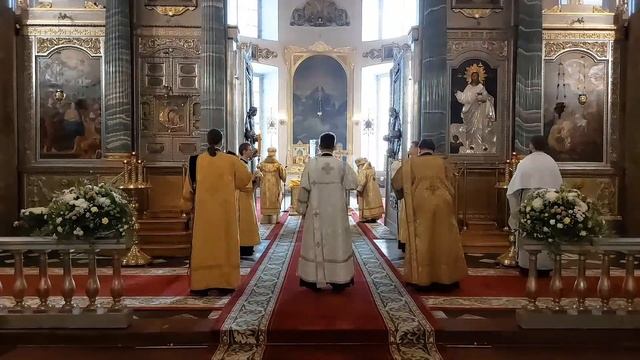 Божественная литургия в Казанском кафедральном соборе в Неделю 3-ю по Пятидесятнице