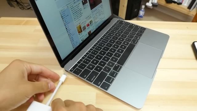 遂に入手！MacBookの必須アイテム「USB-C Digital AV Multiportアダプタ」