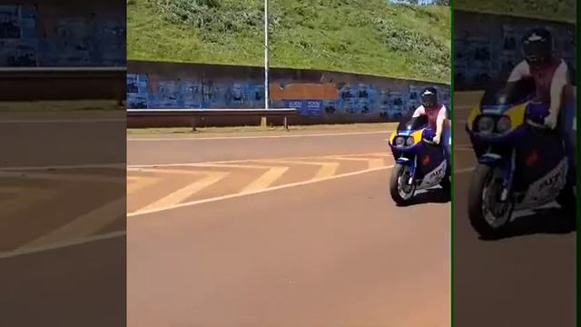 Suzuki Gsxr 750 1992 No Muffler Very Loud