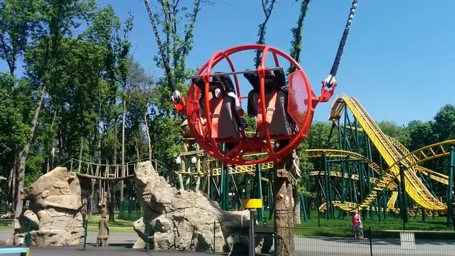 Харьковская катапульта в парке Горького