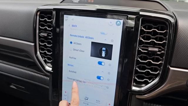 In Depth Tour Ford Ranger XLT [P703] - Indonesia