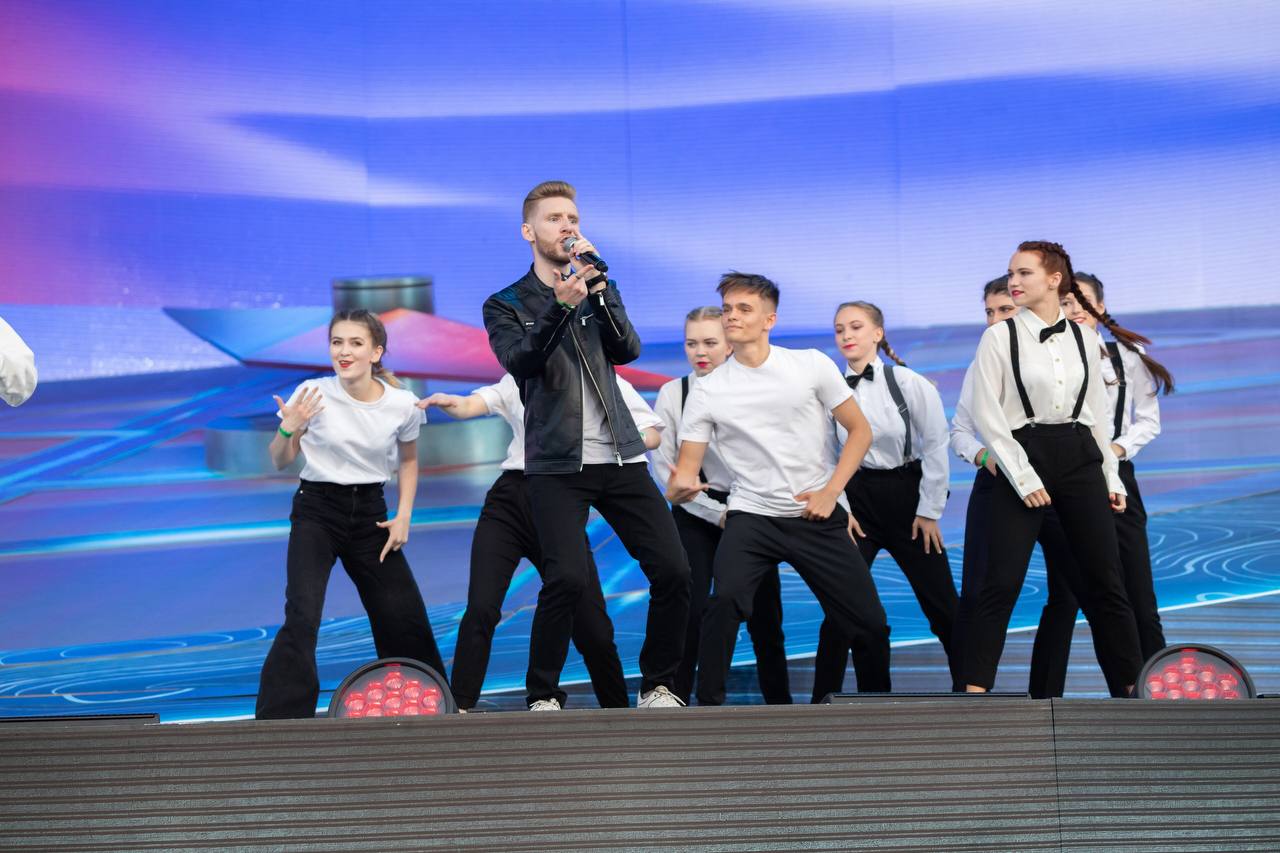 ModStep+Hello+СлышимСердцем АлыеПаруса 2021