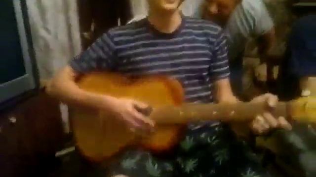 Тихо в лесу, только не спит...