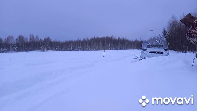 самодельный снегоход по глубокому снегу