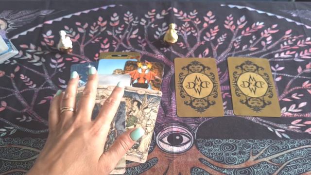 Гадание на Таро. События до конца лета.