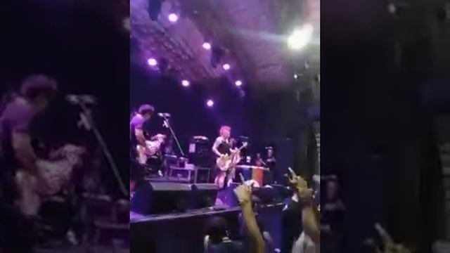 60 percent  - Dinosaurs will die NOFX - Circo Voador 11/12/2015