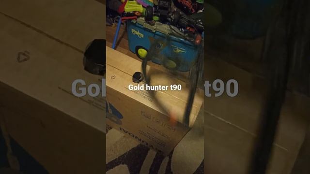 тест Gold Hunter T90 на стопку монет