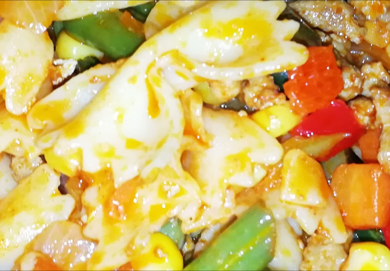 Ужин на скорую руку, макароны с фаршем.