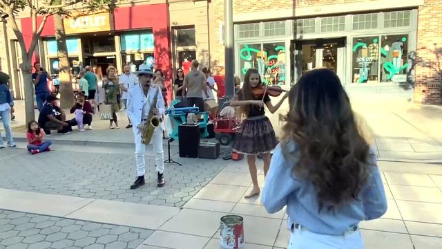 11. Karolina Protsenko & Daniele Vitale: Waka Waka (This Time For Africa),(Shakira Cvr), Am Nov 202