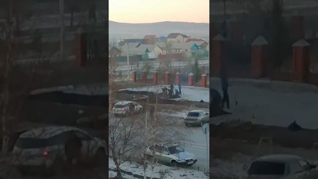 Кладут асфальт в снег Сибай