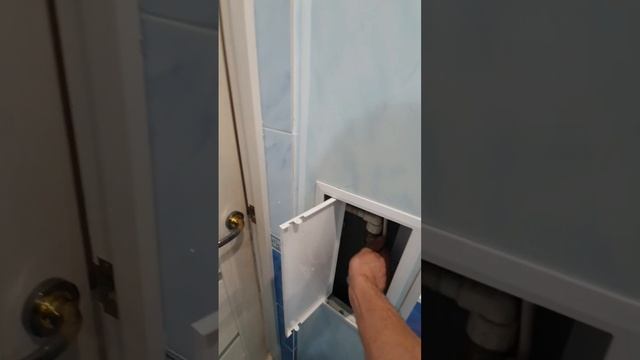 как выключить бойлер если дали горячую воду.