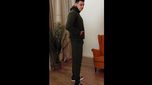 Костюм спортивный с капюшоном без утеплителя (зеленый)