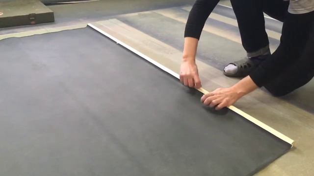 THE ROUND WOODEN STICK CAN BE UNSTUCK/КРУГЛУЮ ДЕРЕВЯННУЮ ОСНОВУ МОЖНО ОТКЛЕИТЬ