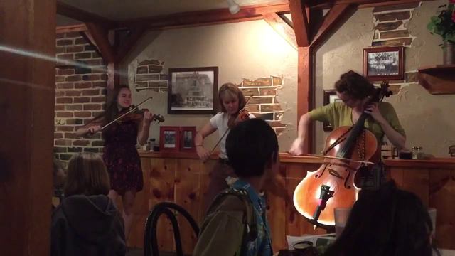 Tatu Mianzi - Sweet Child Short