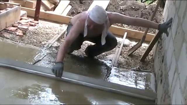 Как сделать бетонную стяжку