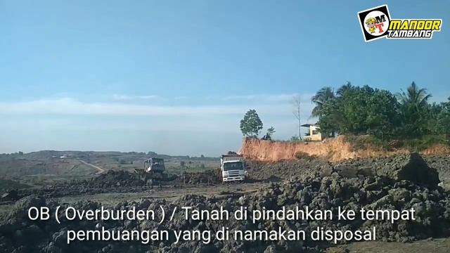 VOLVO 480 DL EXAVATOR Loading A Dump Truck