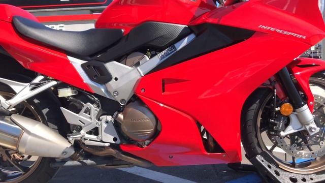 Onyx Moto / 2014 Honda VFR800 Interceptor / Cruiser Walk Around Clip