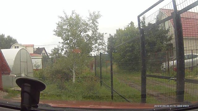 Дашка танцует