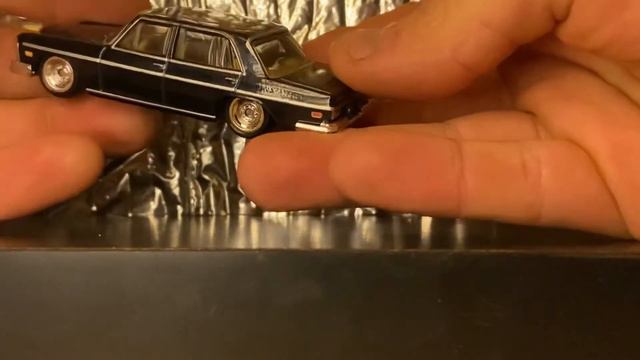 Hot Wheels Premium SHOWCASE: Mercedes 280SEL