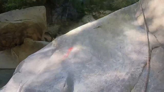 Лазаревское аул Тхагапш пробираюсь к водопаду через каменный завал!