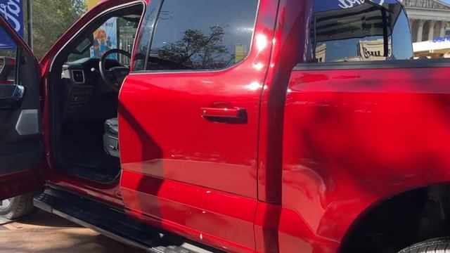 NEW 2023 Ford F-150 Lightning - Visual REVIEW, Exterior & Interior (Updated Pricies)