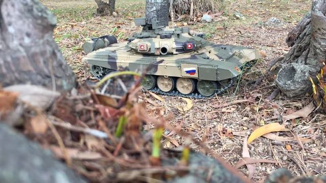 Heng Long Russian T-90 1:16 Scale - Off Road Driving 04