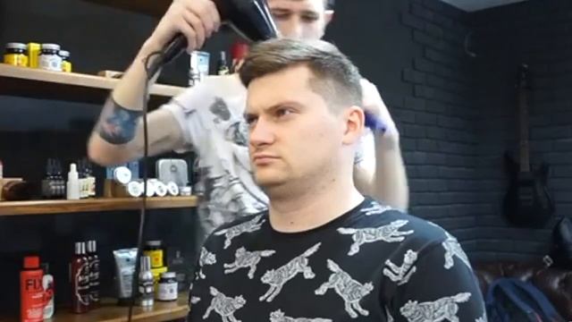 Как уложить волосы феном за 5 минут | МУЖСКИЕ ПРИЧЕСКИ 2019