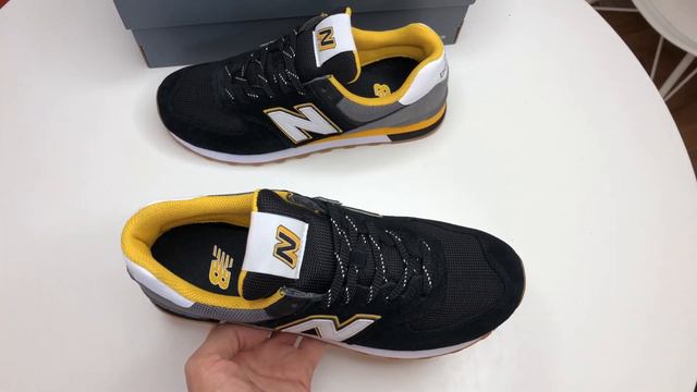 New Balance 574 - ML574SKA. Новые замшевые кроссовки от Нью Баланс, оригинал. Цвет Чёрный.