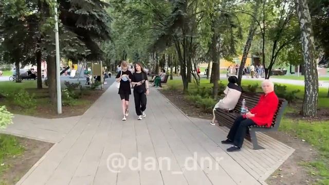 ? Вечерний Харцызск?Спасибо России за восстановление города ??(видео взято из телеграмм)