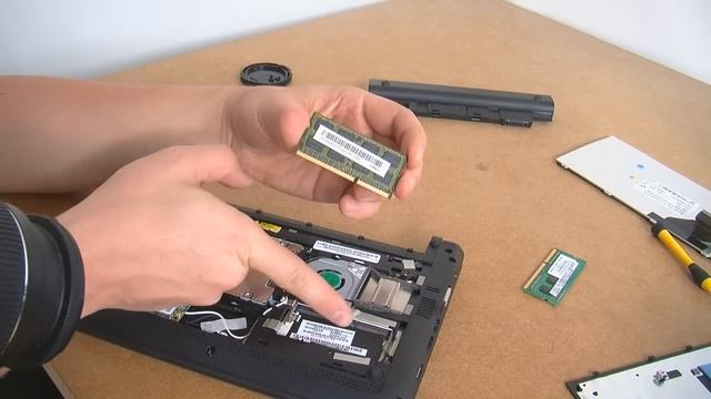 Comment Mettre à Jour La Mémoire Vive De L'Acer Aspire One 522