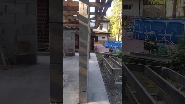 Гараж из пеноблоков готова