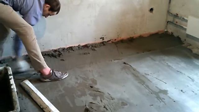 Заливка стяжки Примыкания к стене